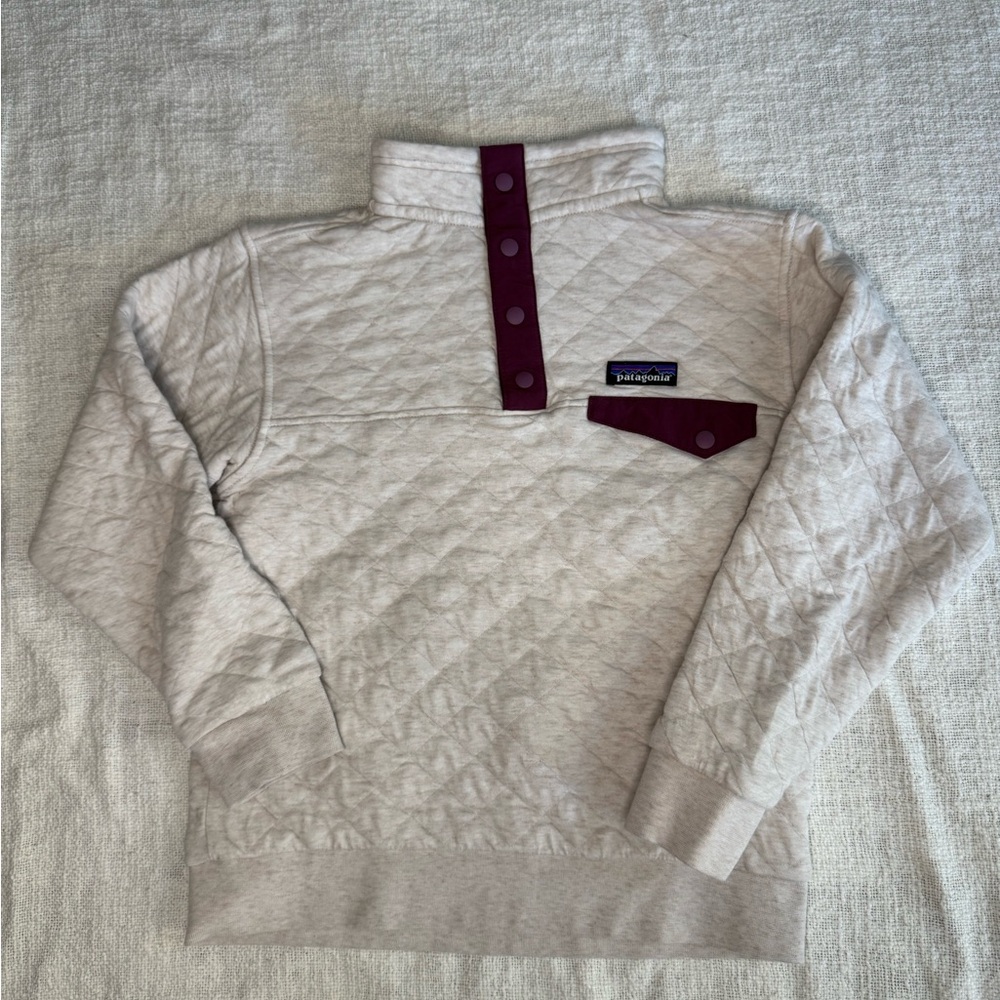 Patagonia Cream Quilted Pullover with Plum Trim